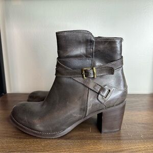 DEKY Brown Leather Ankle Boots Made in Italy 40